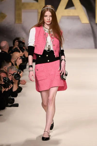 Look 45